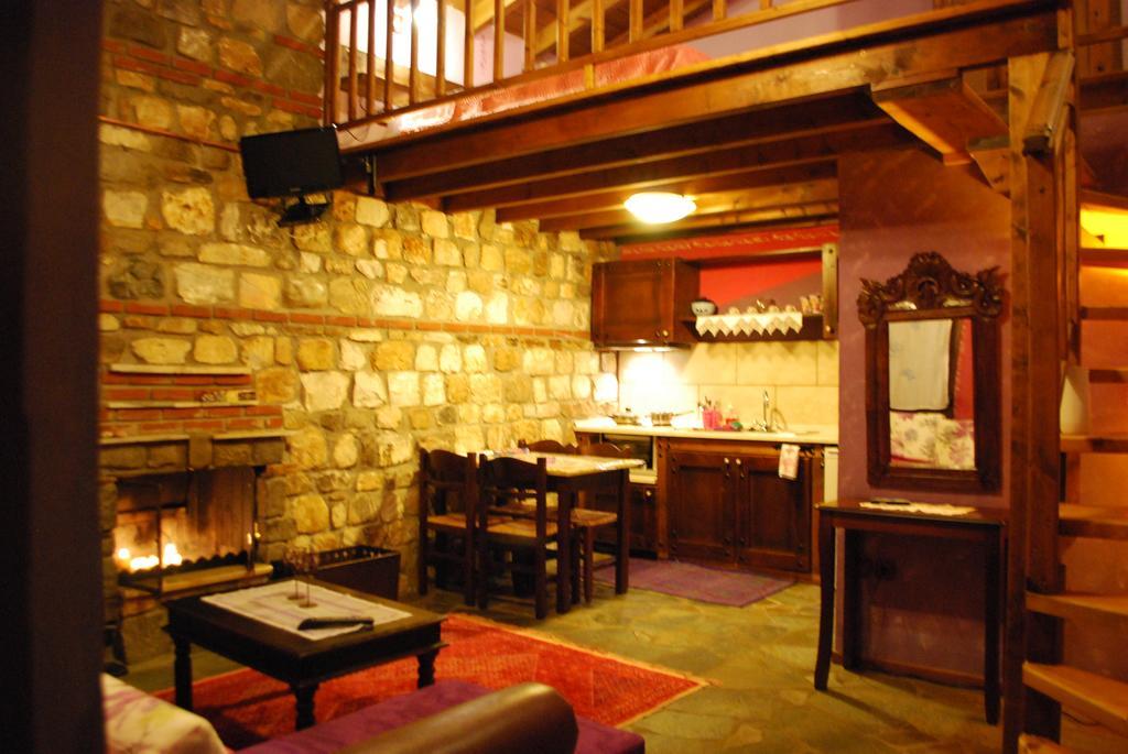 Tzivaeri Hotel Likodhrómion Екстериор снимка