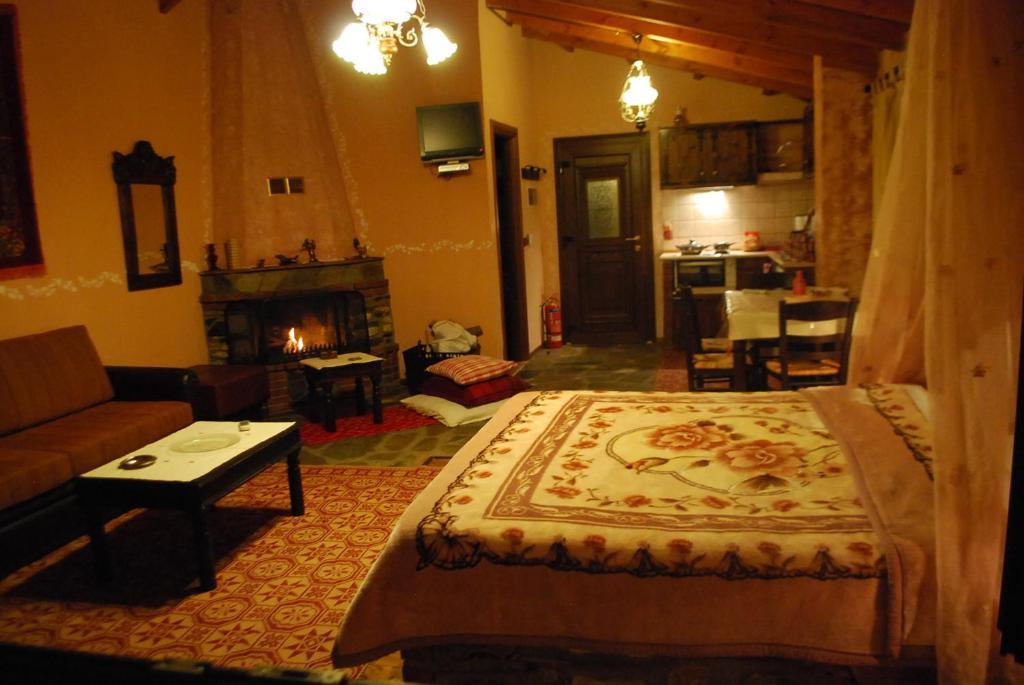 Tzivaeri Hotel Likodhrómion Стая снимка
