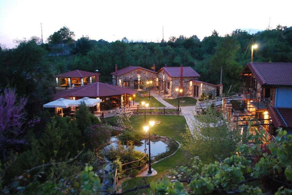 Tzivaeri Hotel Likodhrómion Екстериор снимка